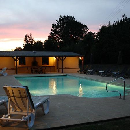 Asnières-sur-Vègre Manoir De La Basse-Cour Bed & Breakfast エクステリア 写真